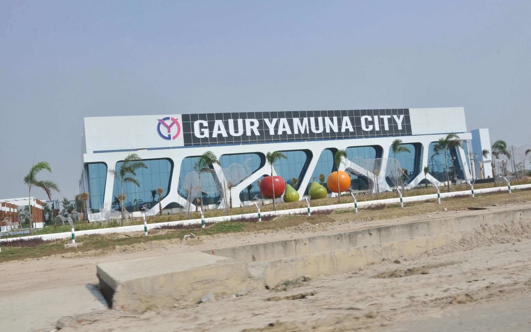 gaur Yamuna city plot
